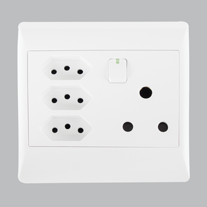 BRIGHTSTAR 4X4 SOCKET & 3 2PIN SOCKETS WHITE EPL325